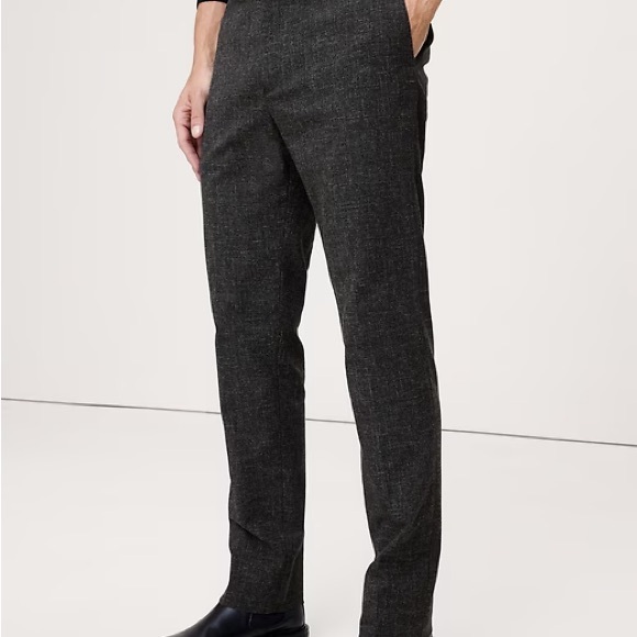 BANANA REPUBLIC SLIM DRESS PANT - TEXTURED- WRINKLE-RESISTANT - Picture 3 of 7